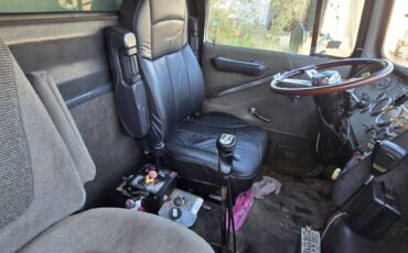 Ford-lt9000f-diesel-1995-silver-7