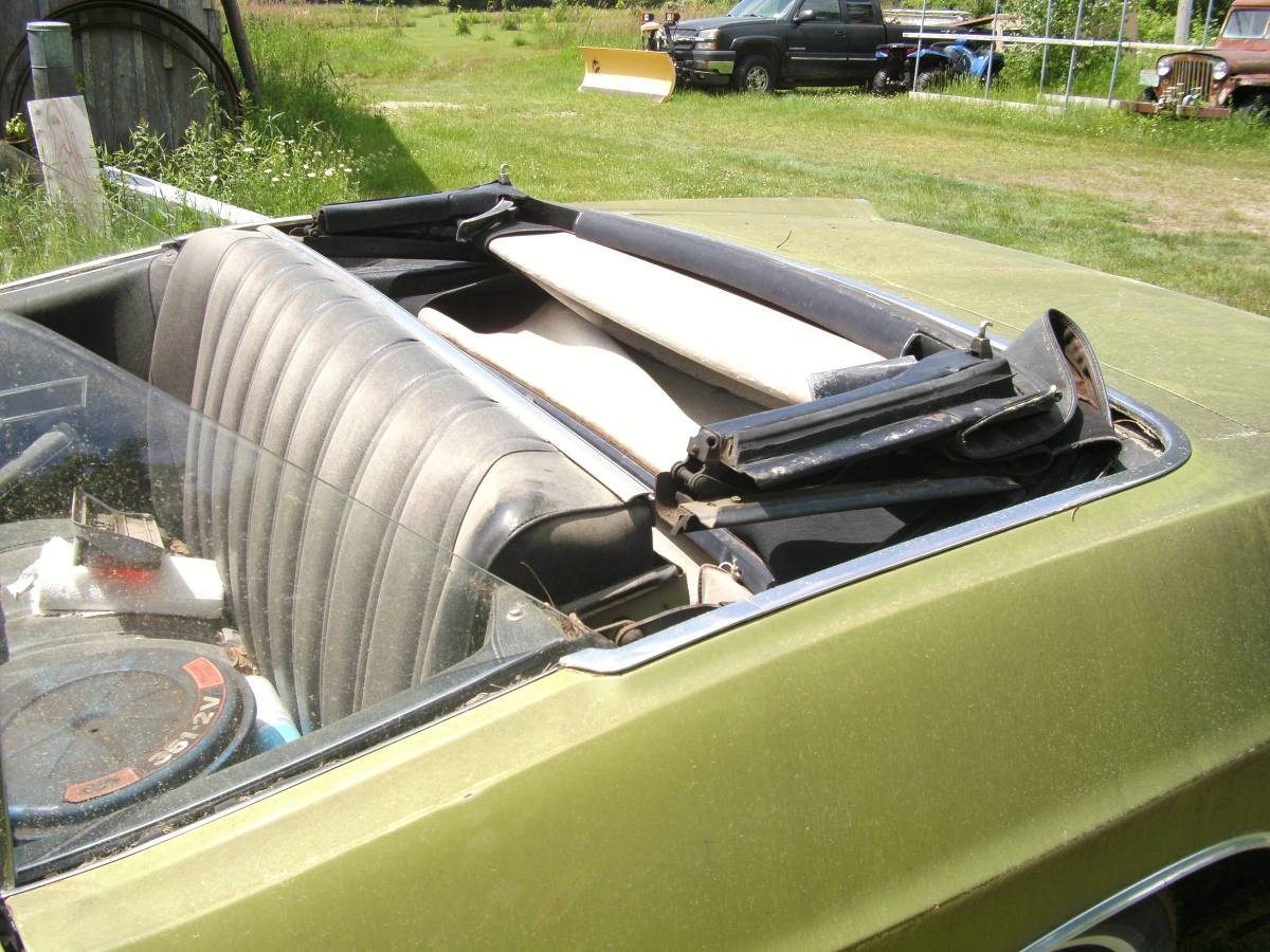 Ford-ltd-1972-green-1