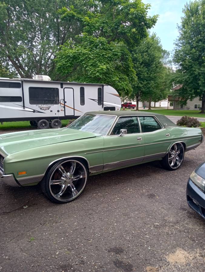 Ford-ltd-1972-green-13