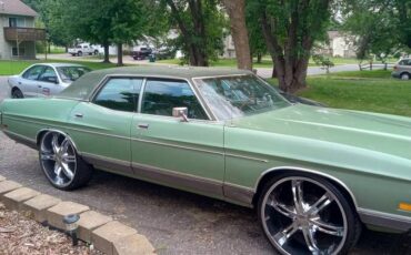 Ford-ltd-1972-green-14