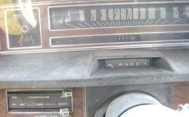 Ford-ltd-1972-green-8