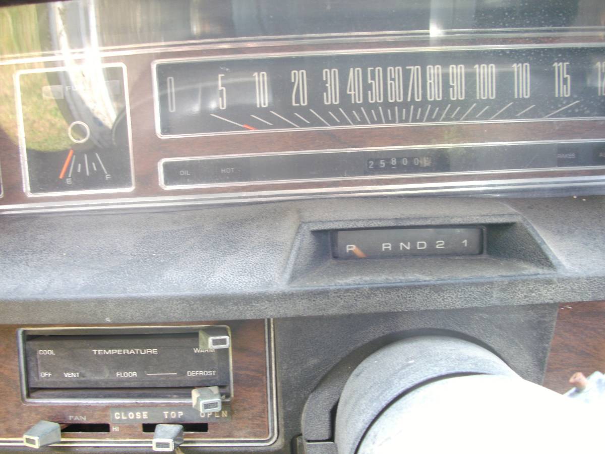 Ford-ltd-1972-green-8