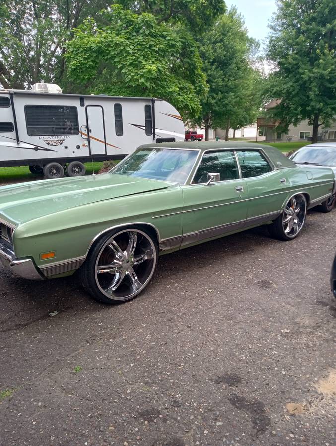 Ford-ltd-1972-green-8