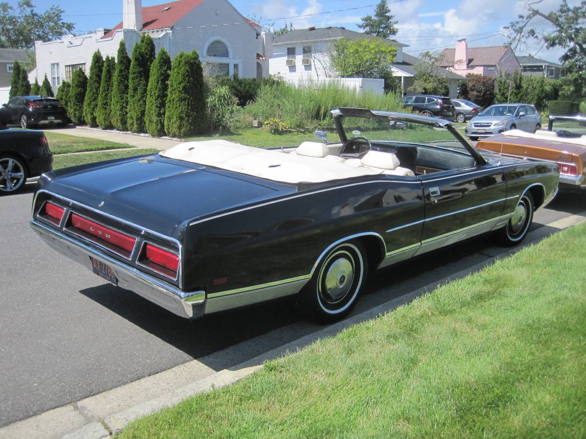 Ford-ltd-convertible-1971-4