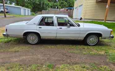 Ford-ltd-crown-victoria-1987-2