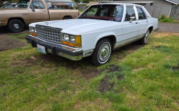 Ford-ltd-crown-victoria-1987