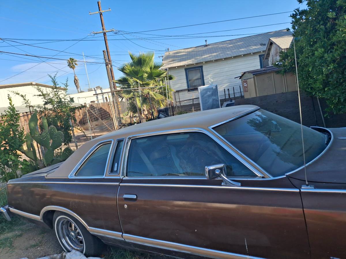 Ford-ltd-landau-1975-brown-15