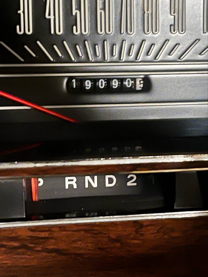 Ford-ltd-landau-1977-custom-1