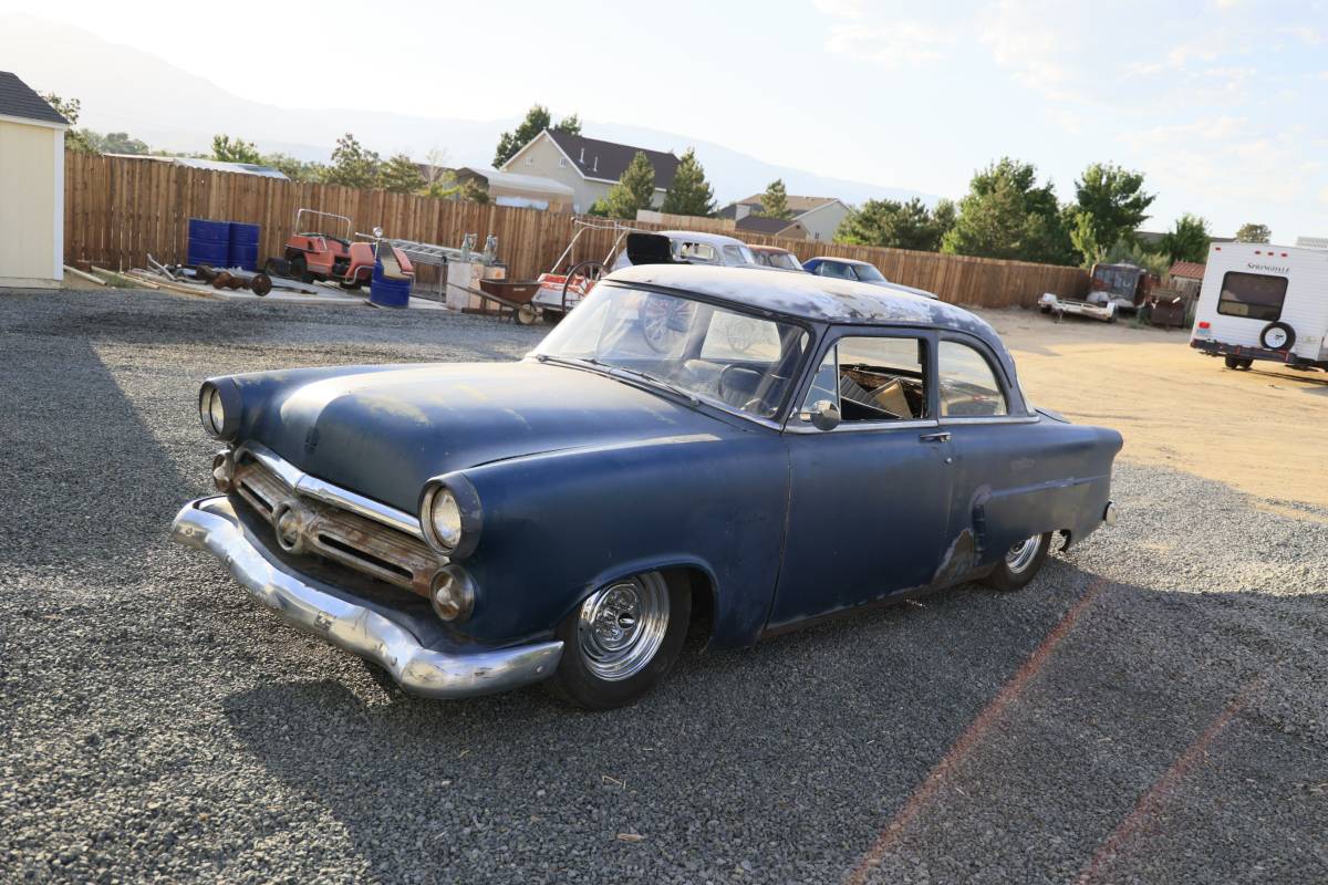 Ford-mainline-1953-blue-1
