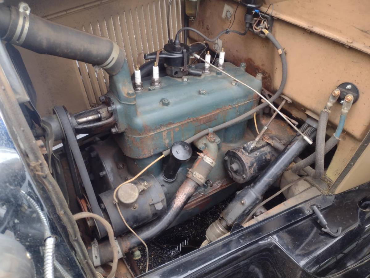Ford-model-a-1929-brown-11