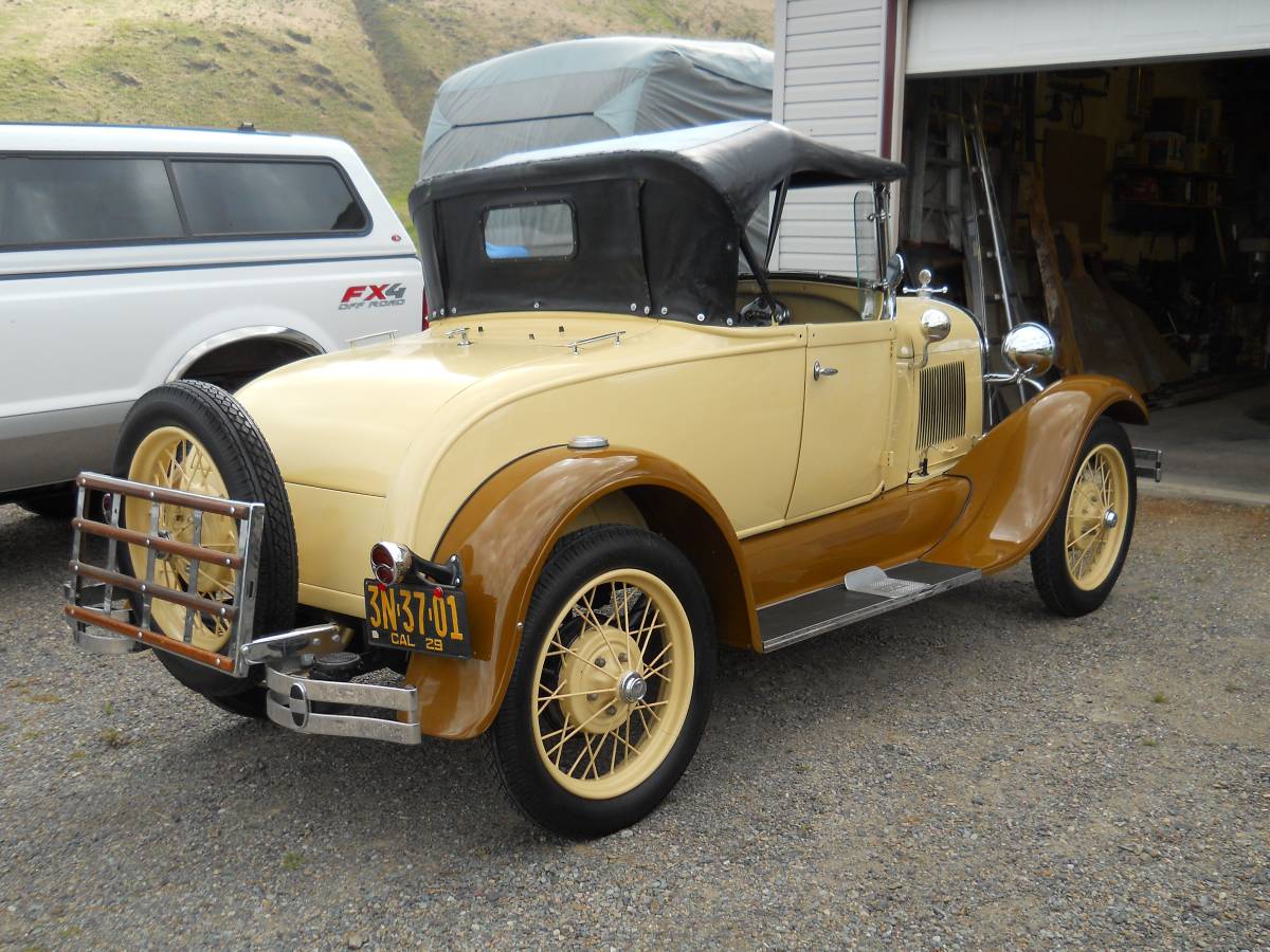 Ford-model-a-1929-brown-3