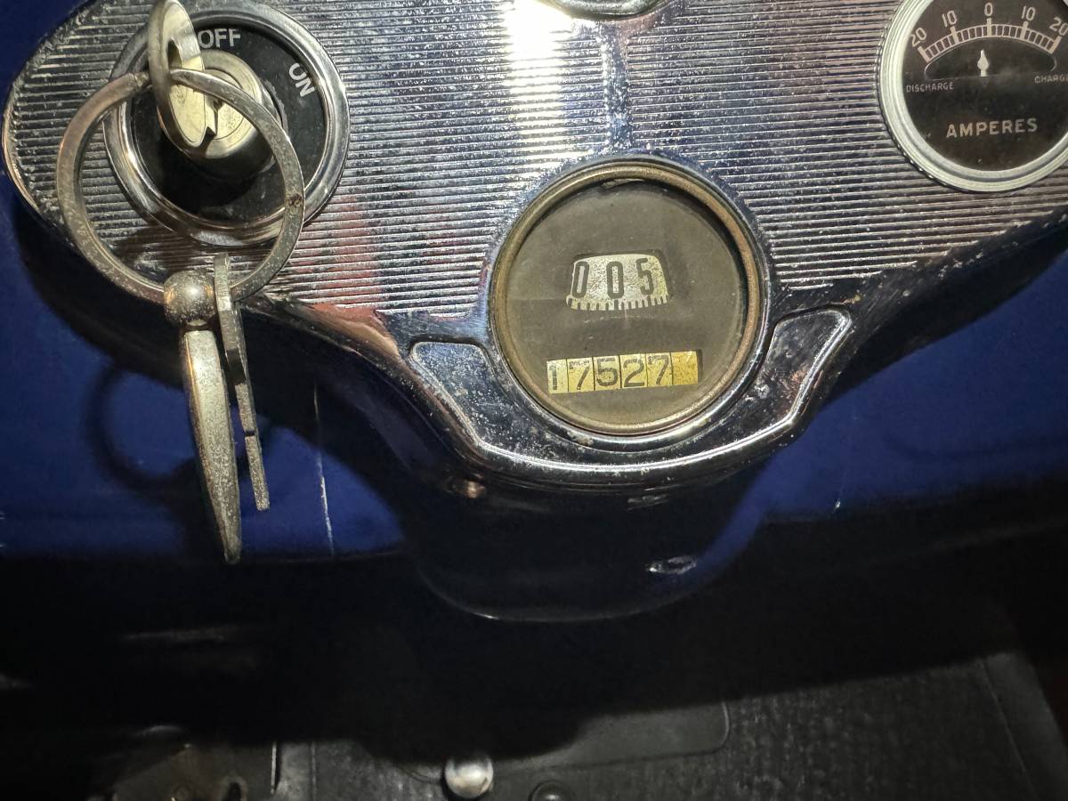 Ford-model-a-1930-blue-10