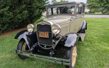 Ford-model-a-4-door-slant-window-1931-green