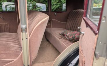 Ford-model-a-4-door-slant-window-1931-green-6