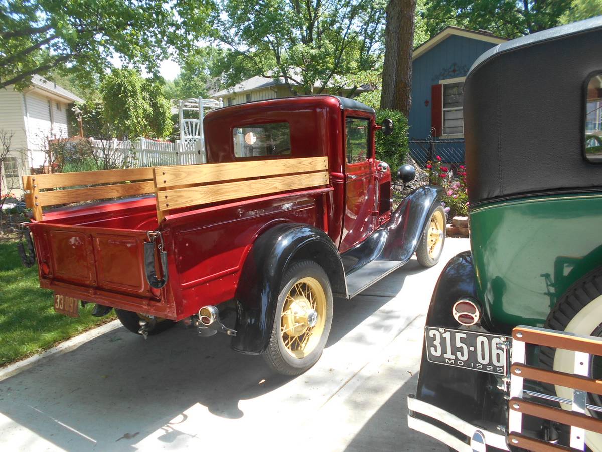 Ford-model-a-closed-cab-pickup-1930-red-14