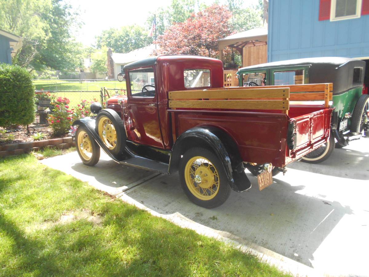 Ford-model-a-closed-cab-pickup-1930-red-27