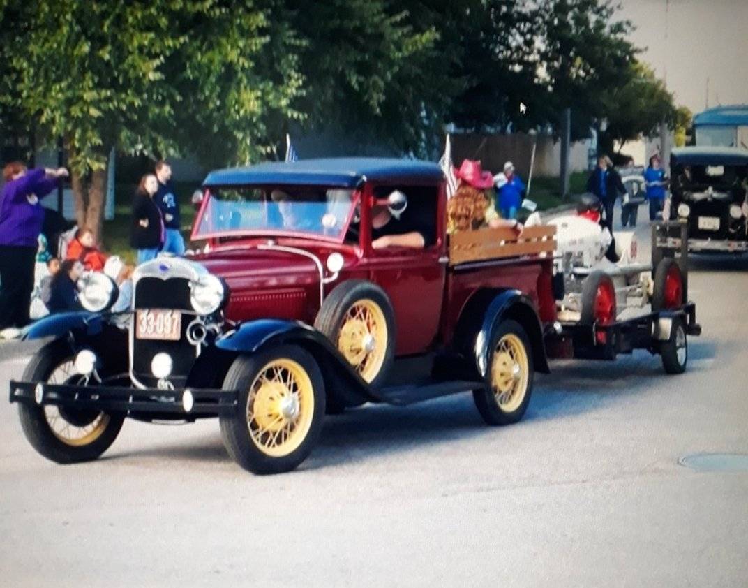 Ford-model-a-closed-cab-pickup-1930-red-30