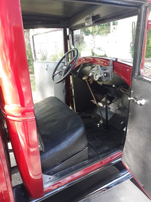 Ford-model-a-closed-cab-pickup-1930-red-32