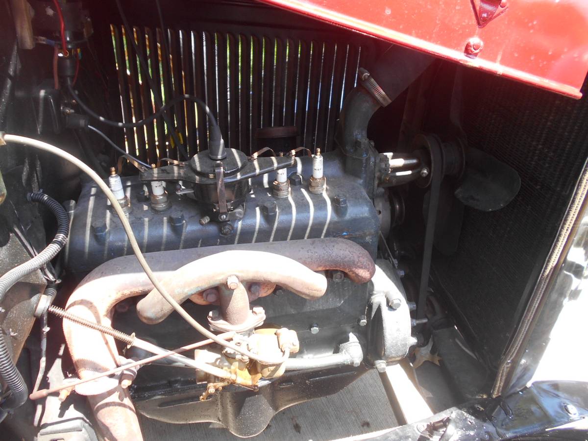 Ford-model-a-closed-cab-pickup-1930-red-44