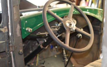 Ford-model-a-coupe-1931-green
