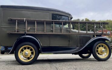 Ford-model-a-panel-delivery-truck-1930