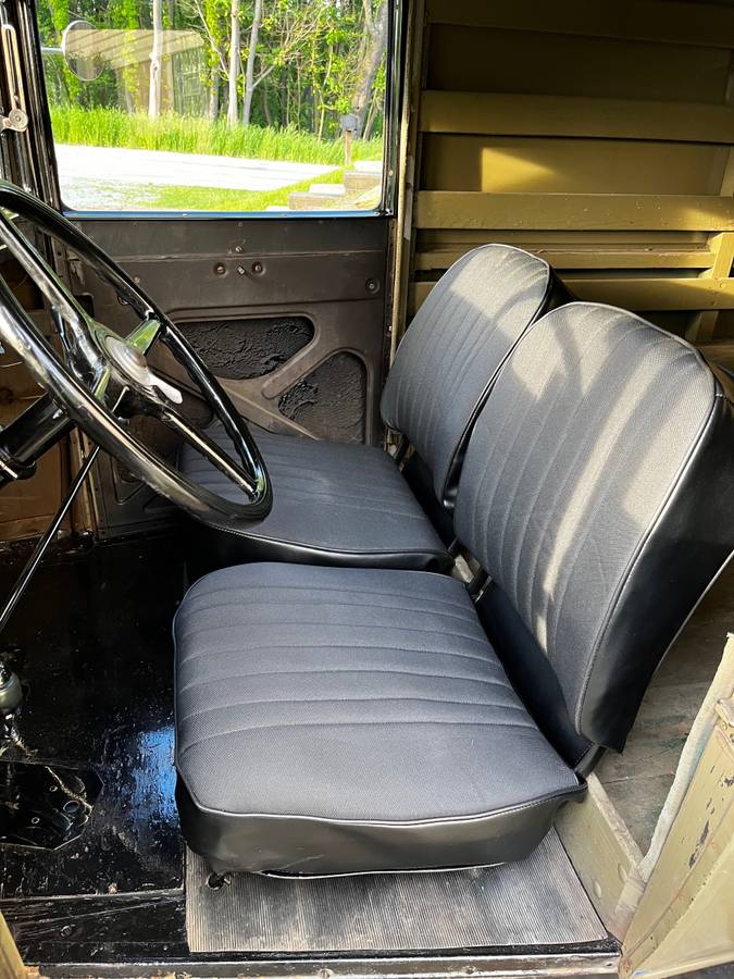 Ford-model-a-panel-delivery-truck-1930-7