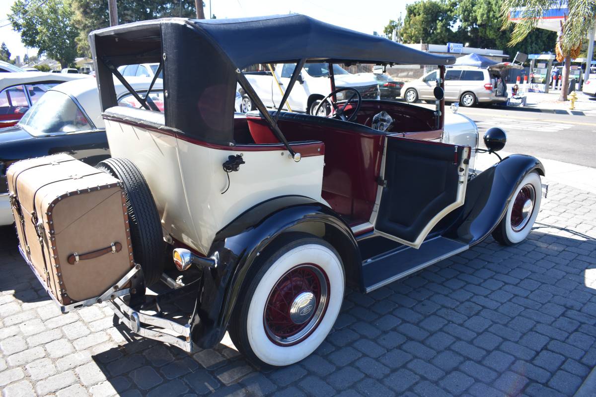 Ford-model-a-phaeton-1928-custom-14