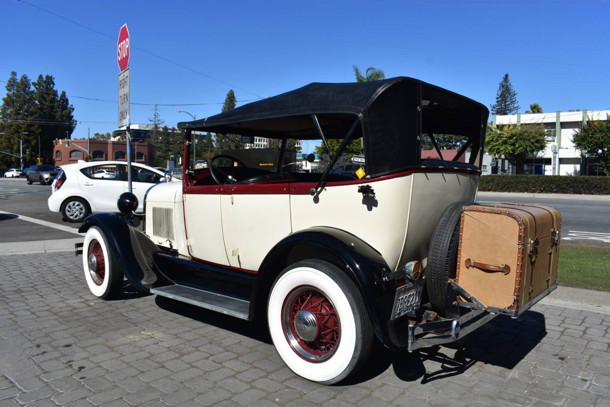 Ford-model-a-phaeton-1928-custom-4