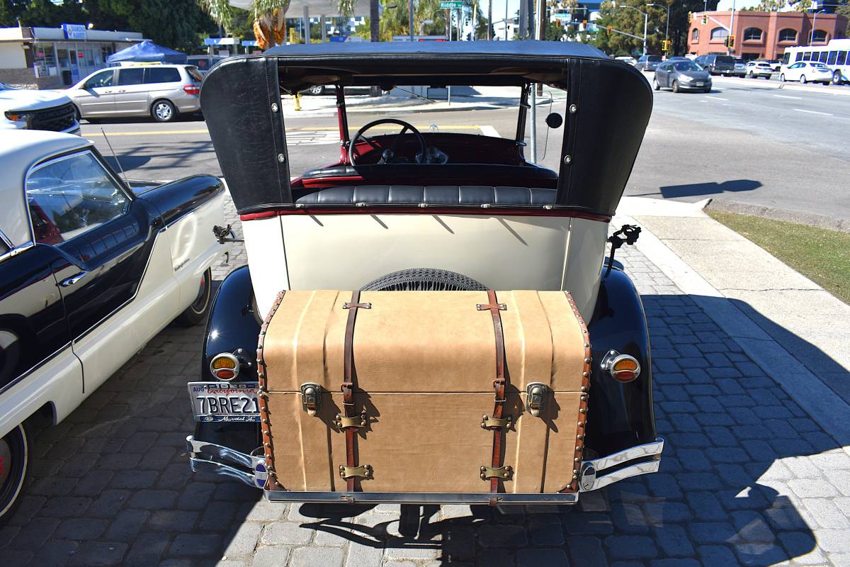 Ford-model-a-phaeton-1928-custom-6