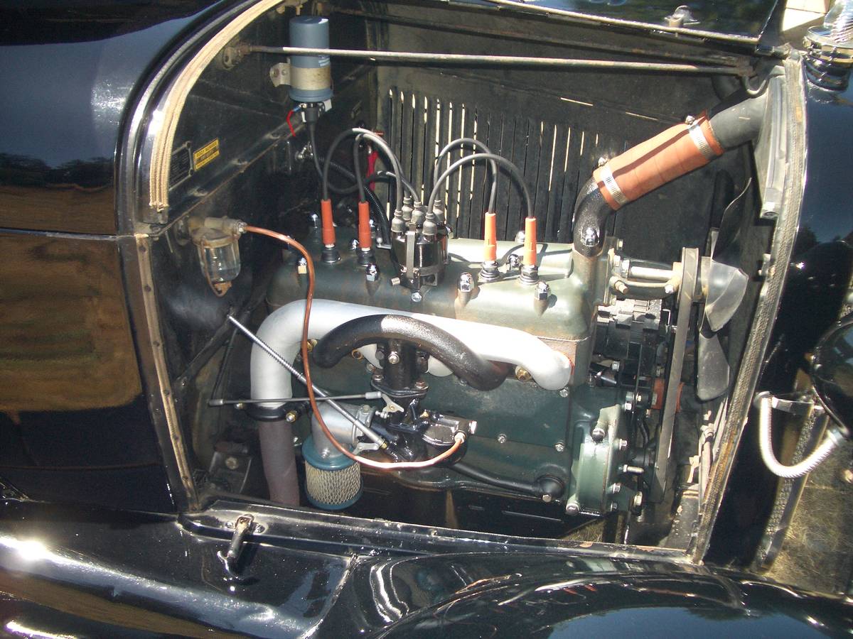 Ford-model-a-roadster-1929-black-10