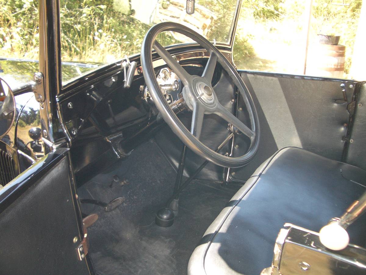 Ford-model-a-roadster-1929-black-5