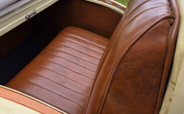 Ford-model-a-roadster-1931-3