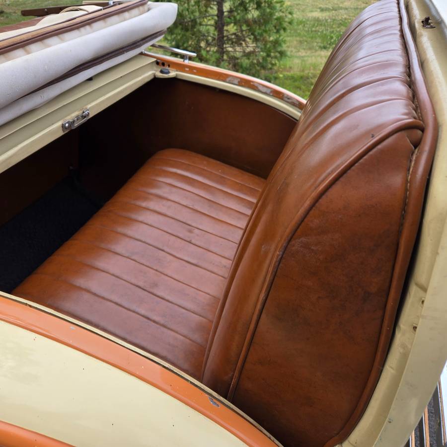 Ford-model-a-roadster-1931-3