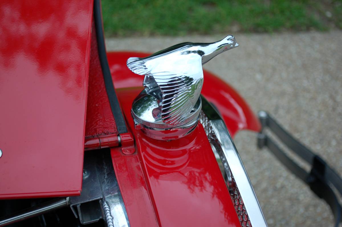 Ford-model-a-tudor-1928-red-17