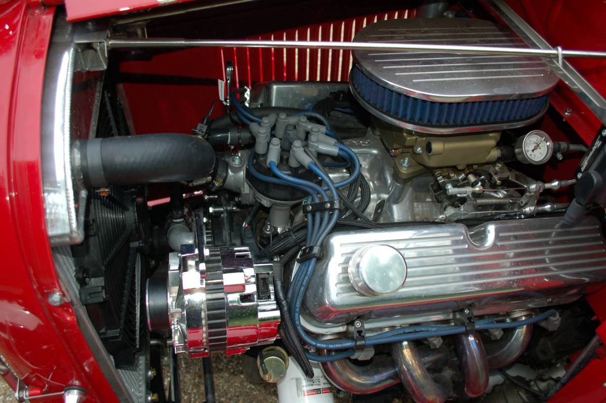 Ford-model-a-tudor-1928-red-19