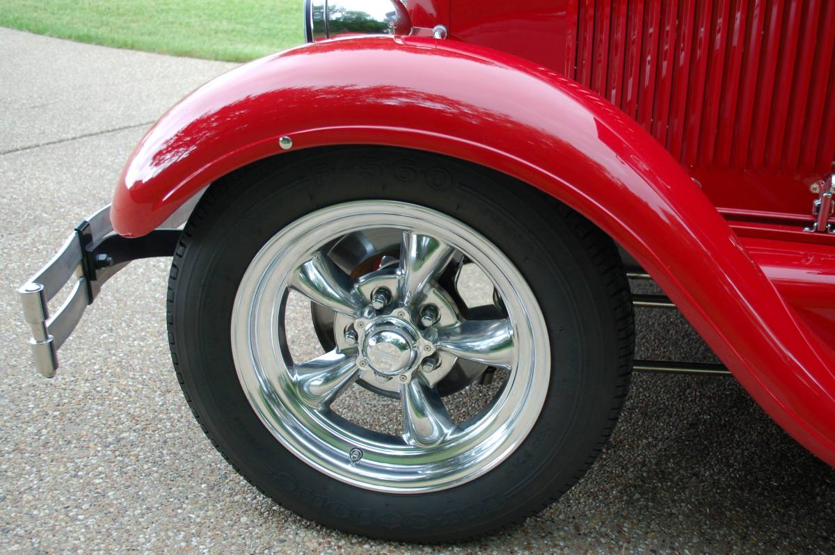 Ford-model-a-tudor-1928-red-7