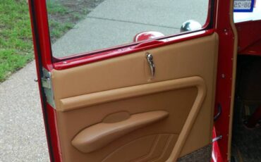 Ford-model-a-tudor-1928-red-9