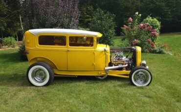 Ford-model-a-tudor-1931-yellow-1
