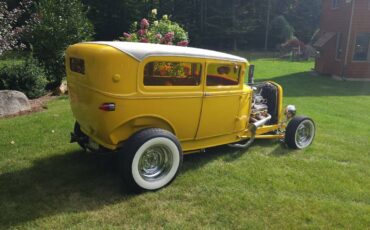 Ford-model-a-tudor-1931-yellow-5