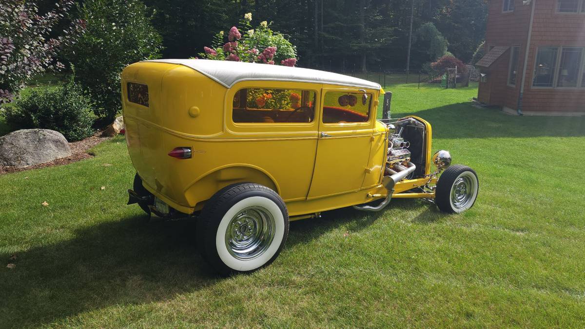 Ford-model-a-tudor-1931-yellow-5