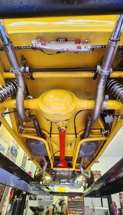 Ford-model-a-tudor-1931-yellow-7