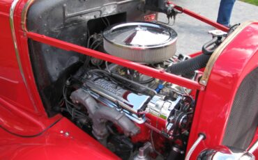Ford-model-a-tudor-sedan-1931-red-4
