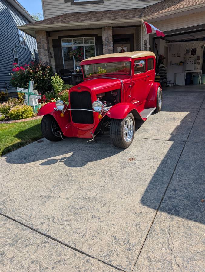 Ford-model-a-tudor-sedan-1931-red-7