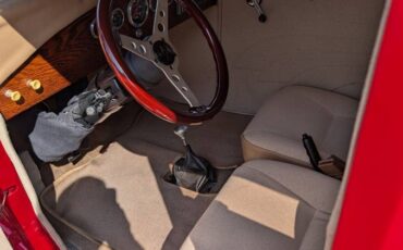 Ford-model-a-tudor-sedan-1931-red-8