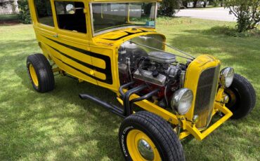 Ford-model-a-two-door-sedan-1930-yellow-2