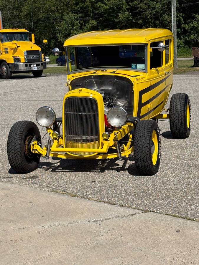 Ford-model-a-two-door-sedan-1930-yellow-8