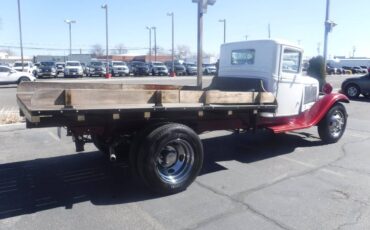 Ford-model-b-1.5-ton-truck-rest-mod-1933-11