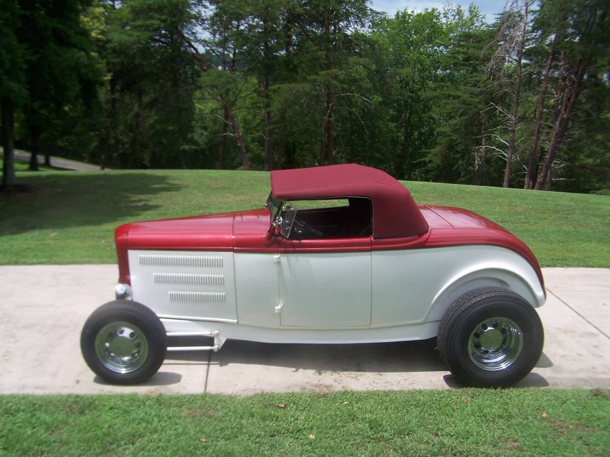 Ford-model-roadster-1932-red-1