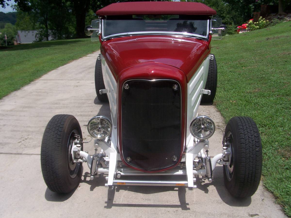 Ford-model-roadster-1932-red-2