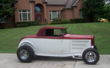 Ford-model-roadster-1932-red